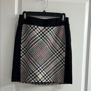 White House Black Market Black and White Mini Pencil Skirt